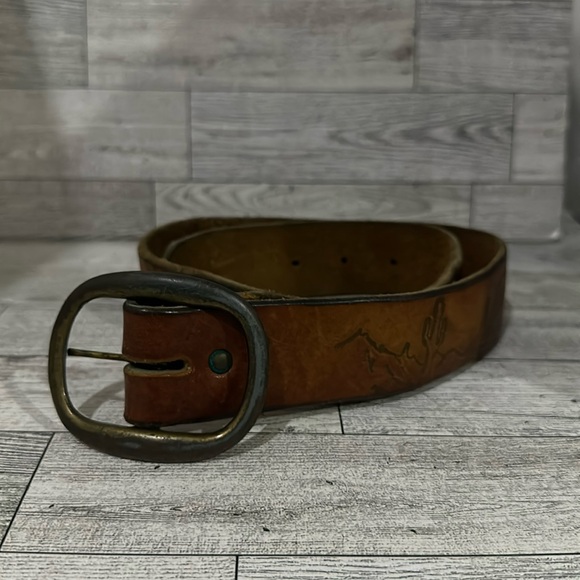 Vintage brown leather boho southwestern distressed belt - Picture 1 of 8